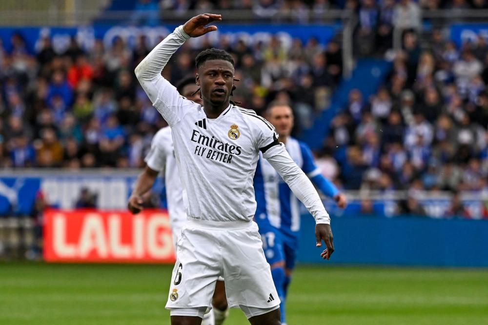 甚至在世界 甚至在世界